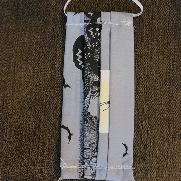 Nighmare Before Christmas Face Mask - Picture 3 of 4